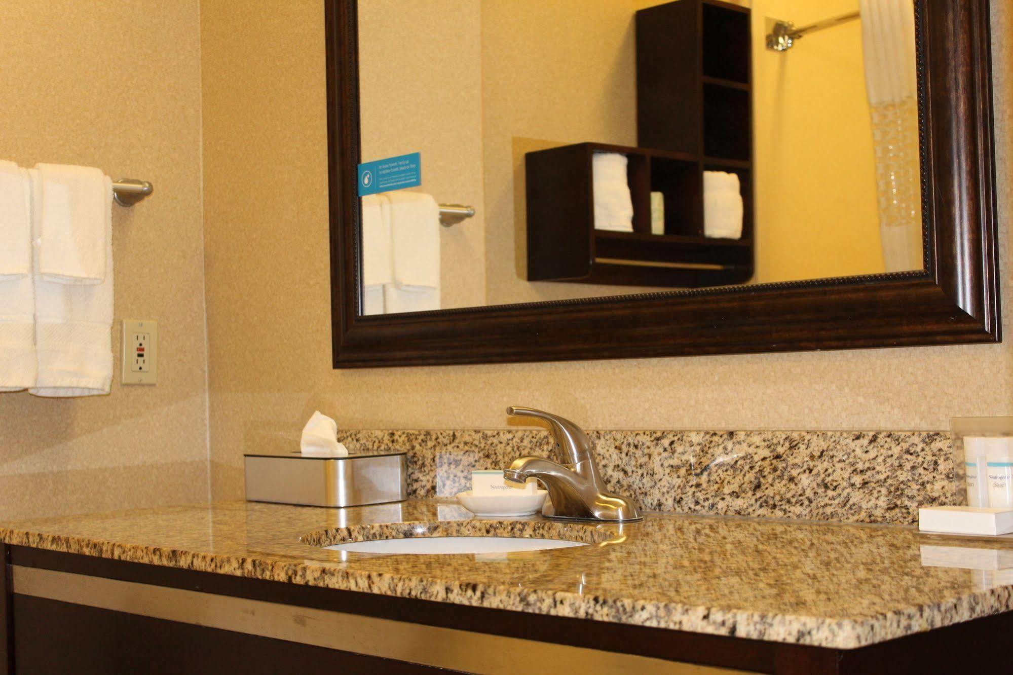 Hampton Inn & Suites Houston-Cypress Station Westfield Ngoại thất bức ảnh